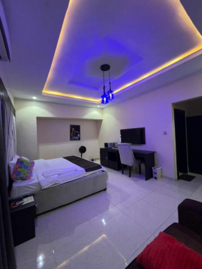 LEON's HOTEL & SUITE